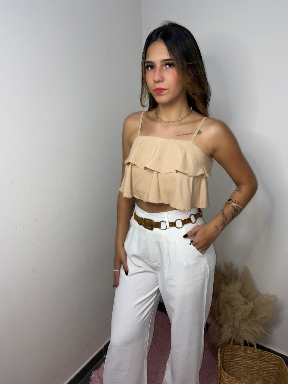 Cropped de Babado em Algodão – Conforto, frescor e delicadeza em uma peça versátil