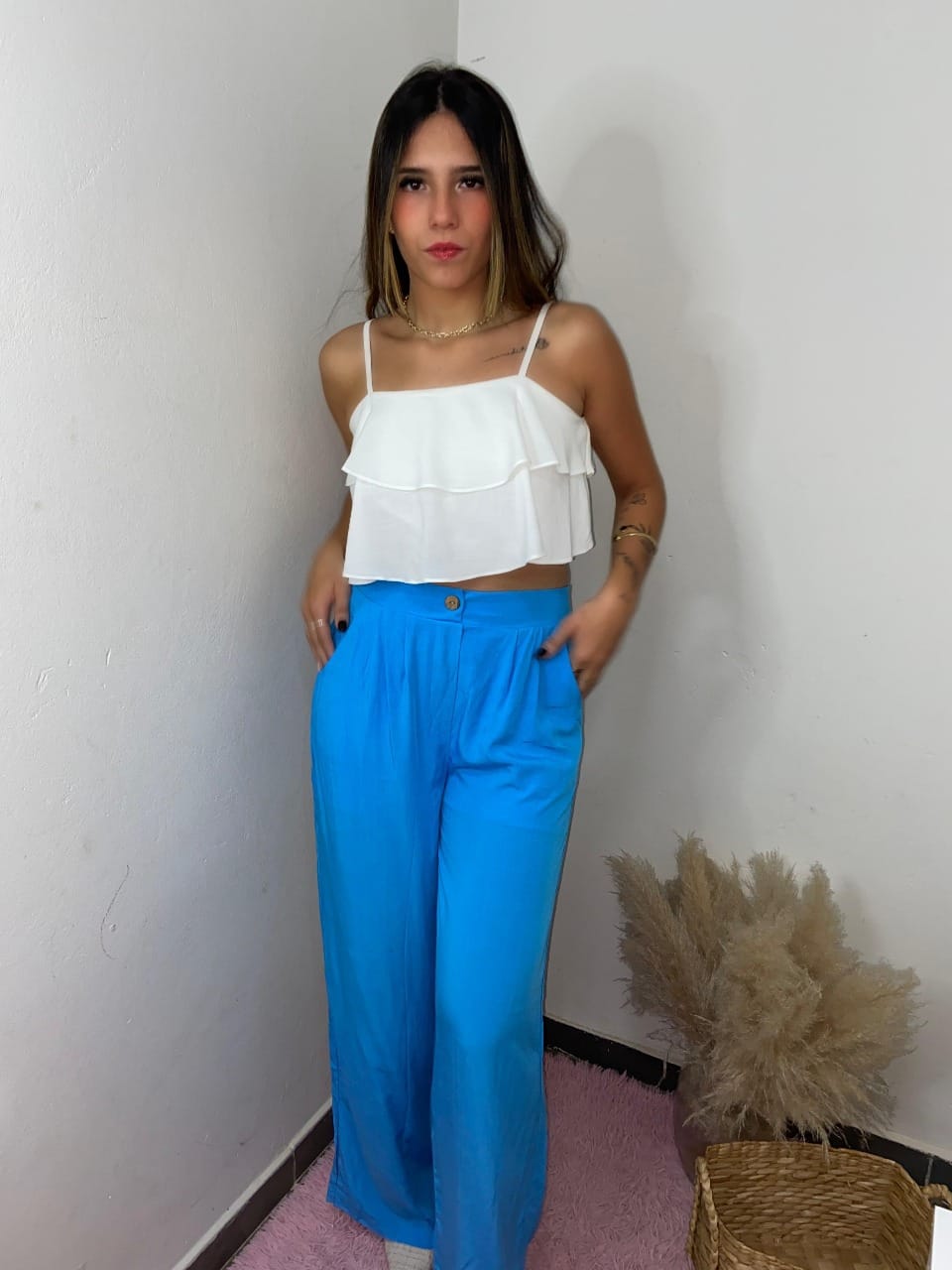 Calça Pantalona em Algodão – Elegância clássica com conforto leve e caimento fluido