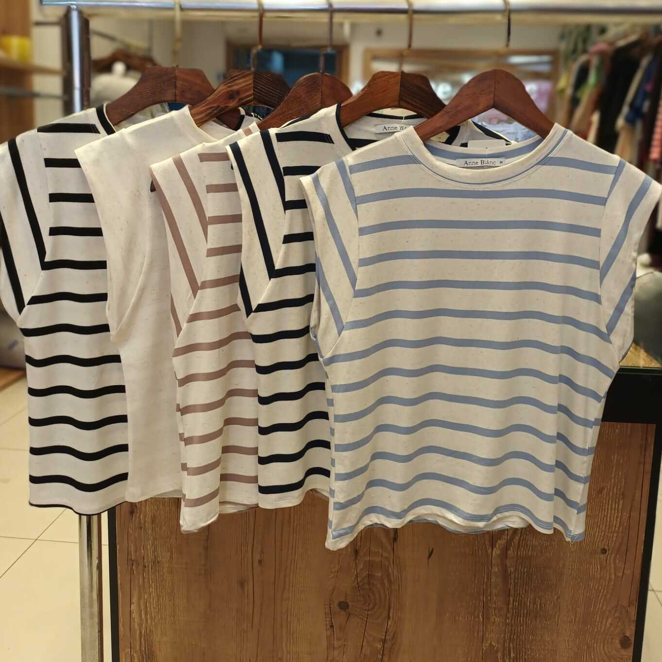 Blusa Malha Listrada