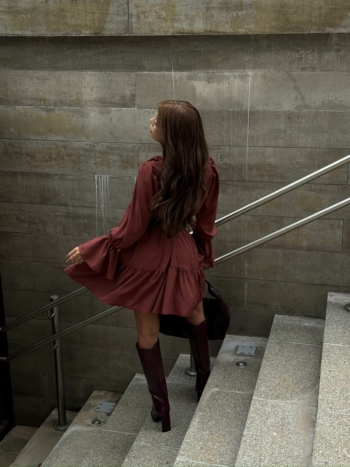 Vestido Ayla Verde – Elegância fluida com sofisticação discreta