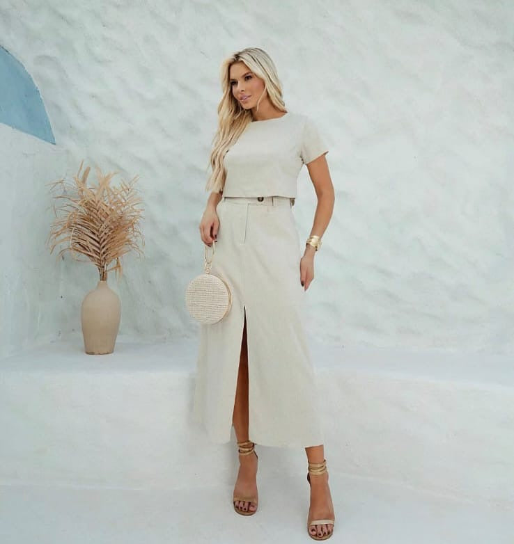 Conjunto de Linho – Saia Midi com Fenda e Cropped Elegante