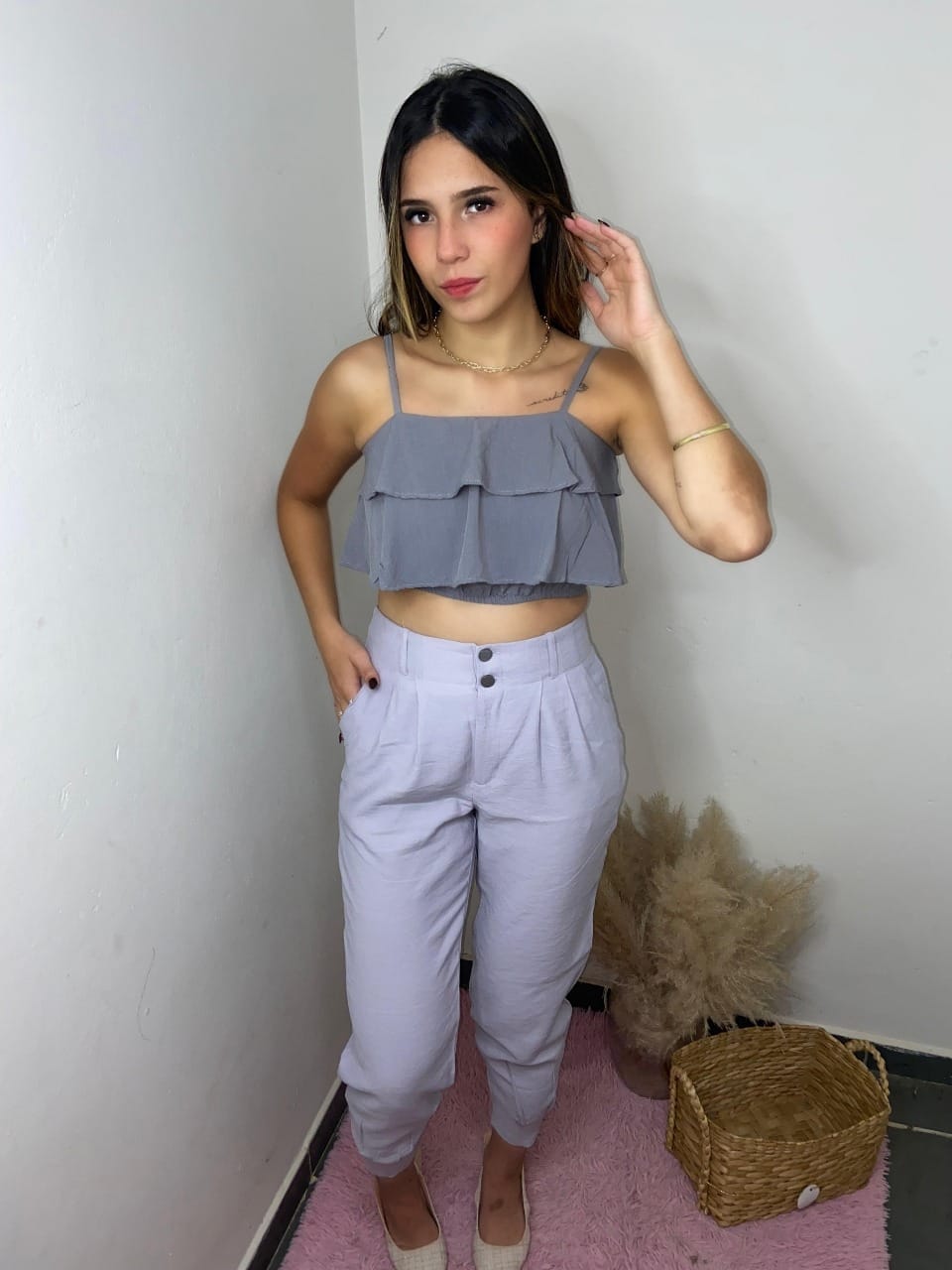 Cropped de Babado em Algodão – Conforto, frescor e delicadeza em uma peça versátil