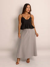 Saia Rodada Cris – Leveza, Movimento e Sofisticação Atemporal