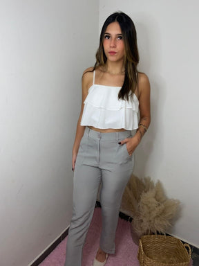 Cropped de Babado em Algodão – Conforto, frescor e delicadeza em uma peça versátil